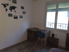 
                                                                                        Location
                                                                                         Appartement F3 avec jolie terrasse