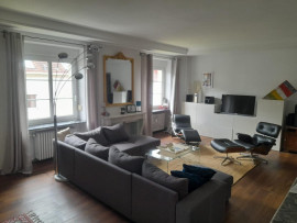 
                                                                                        Location
                                                                                         Appartement F5 en centre ville avec stationnement