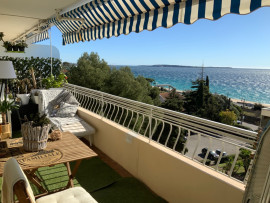 
                                                                                        Location
                                                                                         Appartement face mer cannes  saisonnier