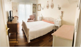 
                                                                                        Vente
                                                                                         Appartement familial à Versailles