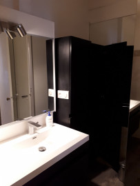 Location
Appartement fonctionnel et agréable (loyer tout inclus)