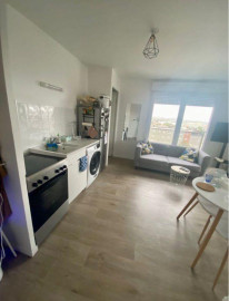 
                                                                                        Location
                                                                                         Appartement grand studio