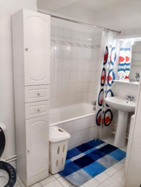 
                                                                                        Location
                                                                                         Appartement idéal pour F ou H d'affaires internat.