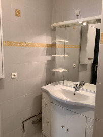 
                                                                                        Location
                                                                                         Appartement idéal pour un jeune couple