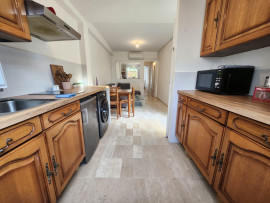 
                                                                                        Location
                                                                                         Appartement indépendant, dans maison de ville.