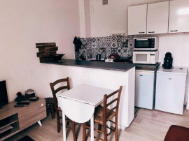 
                                                                                        Location
                                                                                         Appartement location à l'année T1bis République
