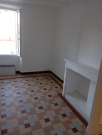 
                                                                                        Location
                                                                                         Appartement lumineuse