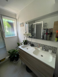 
                                                                                        Location
                                                                                         Appartement lumineux avec jardin à Herblay (loyer tout inclus)