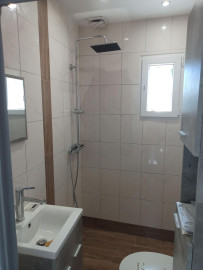 
                                                                                        Location
                                                                                         “Appartement  lumineux avec vue sur le Luberon”