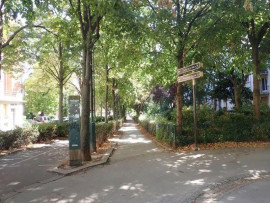 
                                                                                        Location
                                                                                         Appartement lumineux, baies vitrées et terrasse