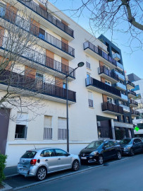 
                                                                                        Location
                                                                                         APPARTEMENT LUMINEUX EN EXCELLENT ETAT - VITRY 94