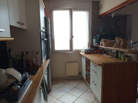 
                                                                                        Location
                                                                                         Appartement Lumineux et Calme