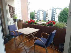 
                                                                                        Location
                                                                                         Appartement Lumineux et Calme