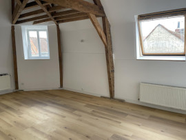 
                                                                                        Location
                                                                                         Appartement lumineux et chaleureux à louer