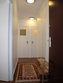 
                                                                                        Location
                                                                                         Appartement lumineux et fonctionnel (loyer tout inclus)