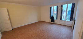 
                                                                                        Location
                                                                                         Appartement lumineux F3 67m2 refait à neuf