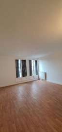 
                                                                                        Location
                                                                                         Appartement lumineux F3 67m2 refait à neuf