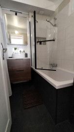 
                                                                                        Location
                                                                                         Appartement lumineux proche transports et centre