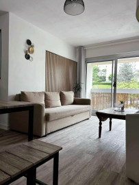 
                                                                                        Location
                                                                                         Appartement Lumineux T4