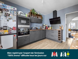 
                                                                                        Vente
                                                                                         Appartement lumineux - vue dégagée - proche toutes commodités - balcon- parking
