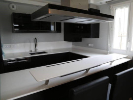 
                                                                                        Location
                                                                                         Appartement luxe équipé d'un sauna finlandais