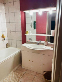 
                                                                                        Location
                                                                                         Appartement meublé 2 pièces Calme au pied du Métro