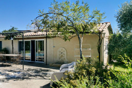 
                                                                                        Location
                                                                                         Appartement meublé 2 pièces en campagne.