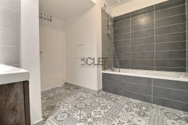 
                                                                                        Location
                                                                                         Appartement meublé 3 pièces - 62 m² - Bagneux