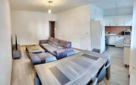 
                                                                                        Location
                                                                                         Appartement meublé avec goût, quartier dynamique