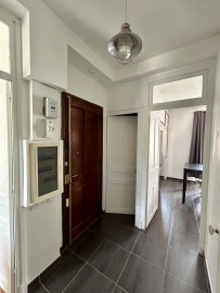 Location
Appartement meublé bien situé non loin du centre de Grenoble (loyer tout inclus)
