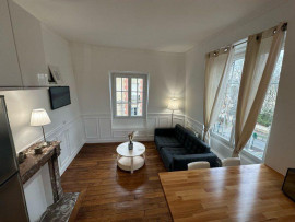 
                                                                                        Location
                                                                                         Appartement meublé de standing à louer
