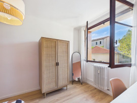
                                                                                        Colocation
                                                                                         Appartement meublé en colocation