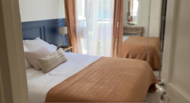 
                                                                                        Location
                                                                                         Appartement  meublé ,équipé proche Versailles