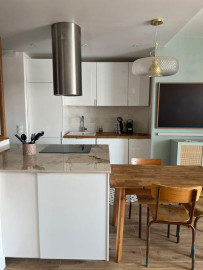 
                                                                                        Location
                                                                                         Appartement meublé et rénové 50m² - Beaugrenelle