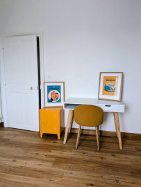
                                                                                        Location
                                                                                         Appartement meublé, lumineux et entièrement rénové