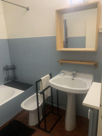 
                                                                                        Location
                                                                                         Appartement meublé proche campus