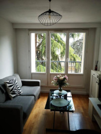 
                                                                                        Location
                                                                                         Appartement meublé refait à neuf