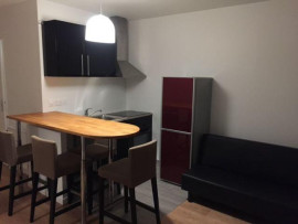 
                                                                                        Location
                                                                                         Appartement meublé, rénové,confortable tout équipé