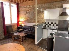 
                                                                                        Location
                                                                                         Appartement meublé T2 40 m2