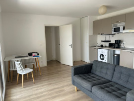 
                                                                                        Location
                                                                                         Appartement meublé T2 45m² à Bègles