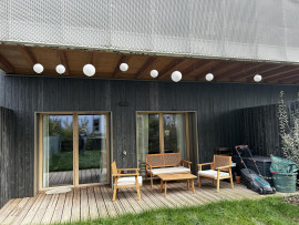 
                                                                                        Location
                                                                                         Appartement meublé T2 avec terrasse et jardin