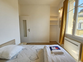 
                                                                                        Location
                                                                                         Appartement meublé T3 46m² à GRENOBLE