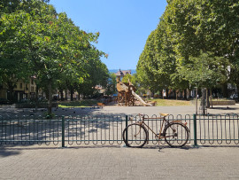 
                                                                                        Location
                                                                                         Appartement meublé T3 46m² à GRENOBLE