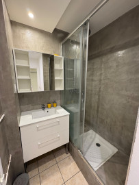 
                                                                                        Location
                                                                                         Appartement meublé T4 64.76m² à Grenoble