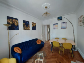 
                                                                                        Location
                                                                                         Appartement moderne 3 pieces/2 chambres - M. Marcadet (loyer tout inclus)