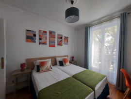 
                                                                                        Location
                                                                                         Appartement moderne 3 pieces/2 chambres - M. Marcadet (loyer tout inclus)