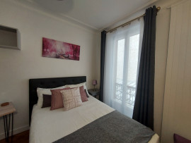 
                                                                                        Location
                                                                                         Appartement moderne 3 pieces/2 chambres - M. Marcadet (loyer tout inclus)