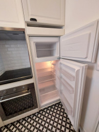 
                                                                                        Location
                                                                                         Appartement moderne 3 pieces/2 chambres - M. Marcadet (loyer tout inclus)