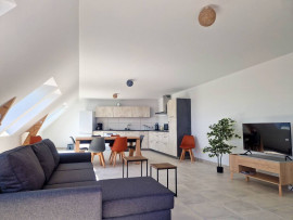 Location
Appartement neuf de standing meublé à 15 mn de Brest (loyer tout inclus)