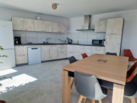 Location
Appartement neuf de standing meublé à 15 mn de Brest (loyer tout inclus)
